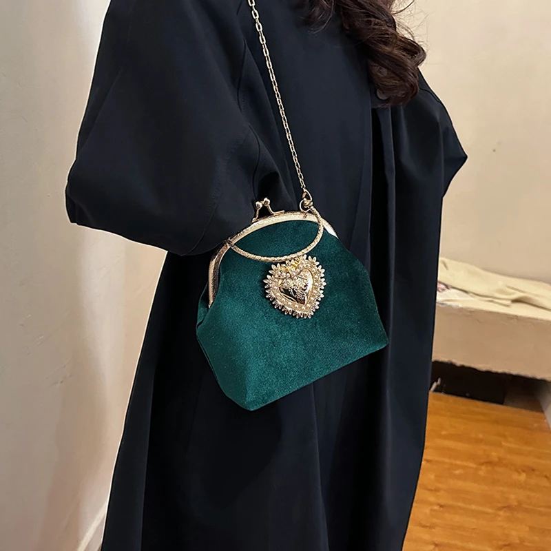 Zincirler Kadife Çerçeve Kalp  - Women Bags For Sale incelemesi ve fiyatı